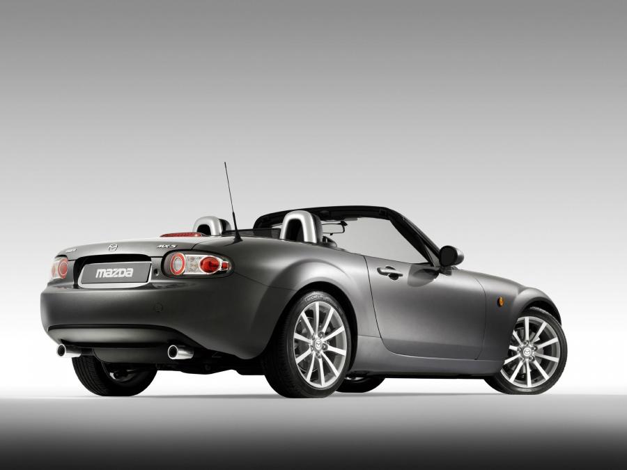 Mazda MX-5 Roadster Coupe 2006 года  (фото 94 из 212)